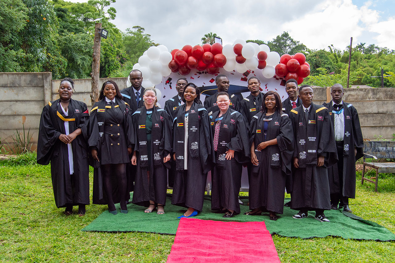 iTrain College Campus